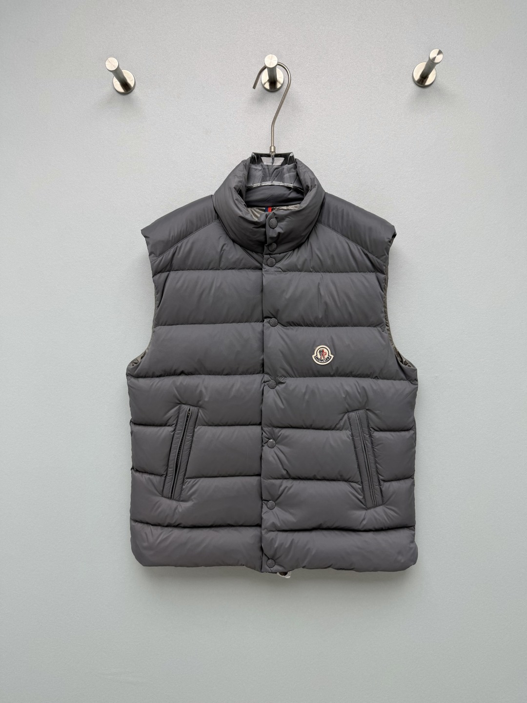 Жилет Moncler
