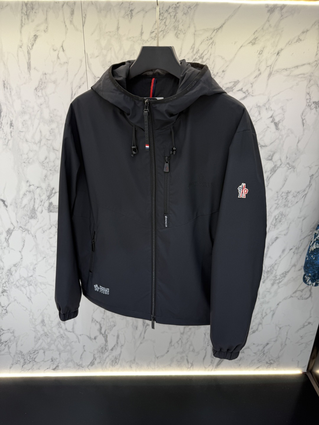 蒙口*🌈顶级品质 MONCLER 新款夹克外套，对位裁剪 原版1：1五金原版开模，上身超级有型舒适 男女