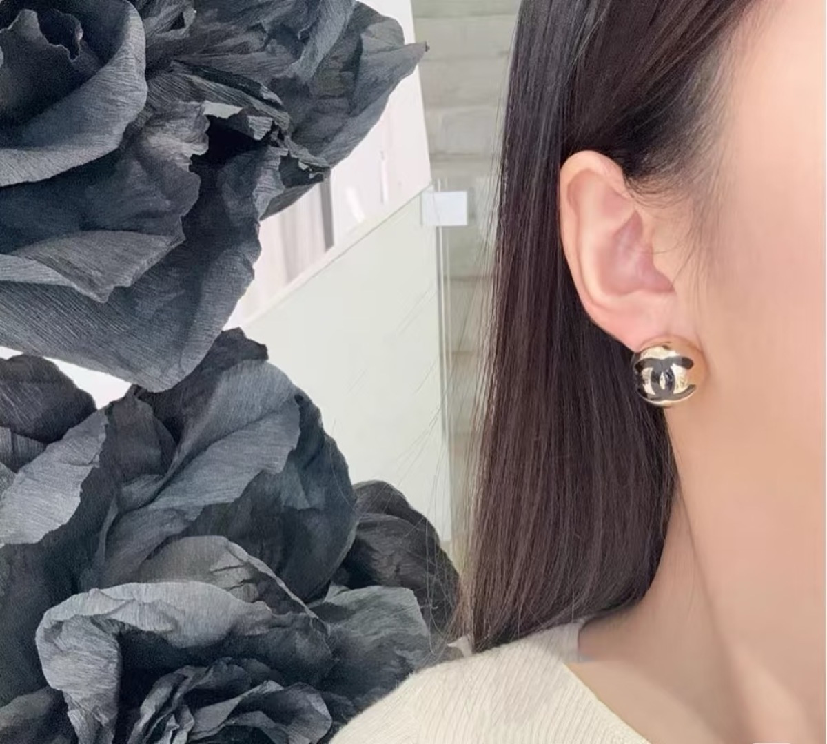 Chanel Chanel 25C早春新款耳钉半圆金球
