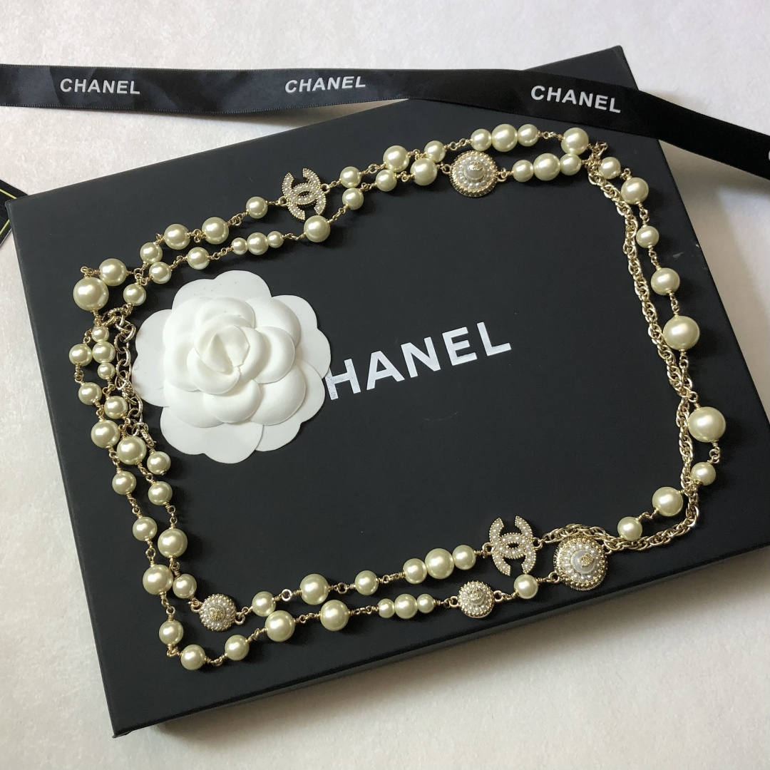 🌹新款秋冬毛衣链👼Chanel 毛衣链 超适合参加一些晚装小香 大小珍珠链 【原单狠货】进出专柜无压力,代购级别 ch@ 🌹新款秋冬毛衣链👼Chanel 毛衣链 超适合参加一些晚装小香 大小珍珠链 【原单狠货】进出专柜无压力,代购级别 ch@