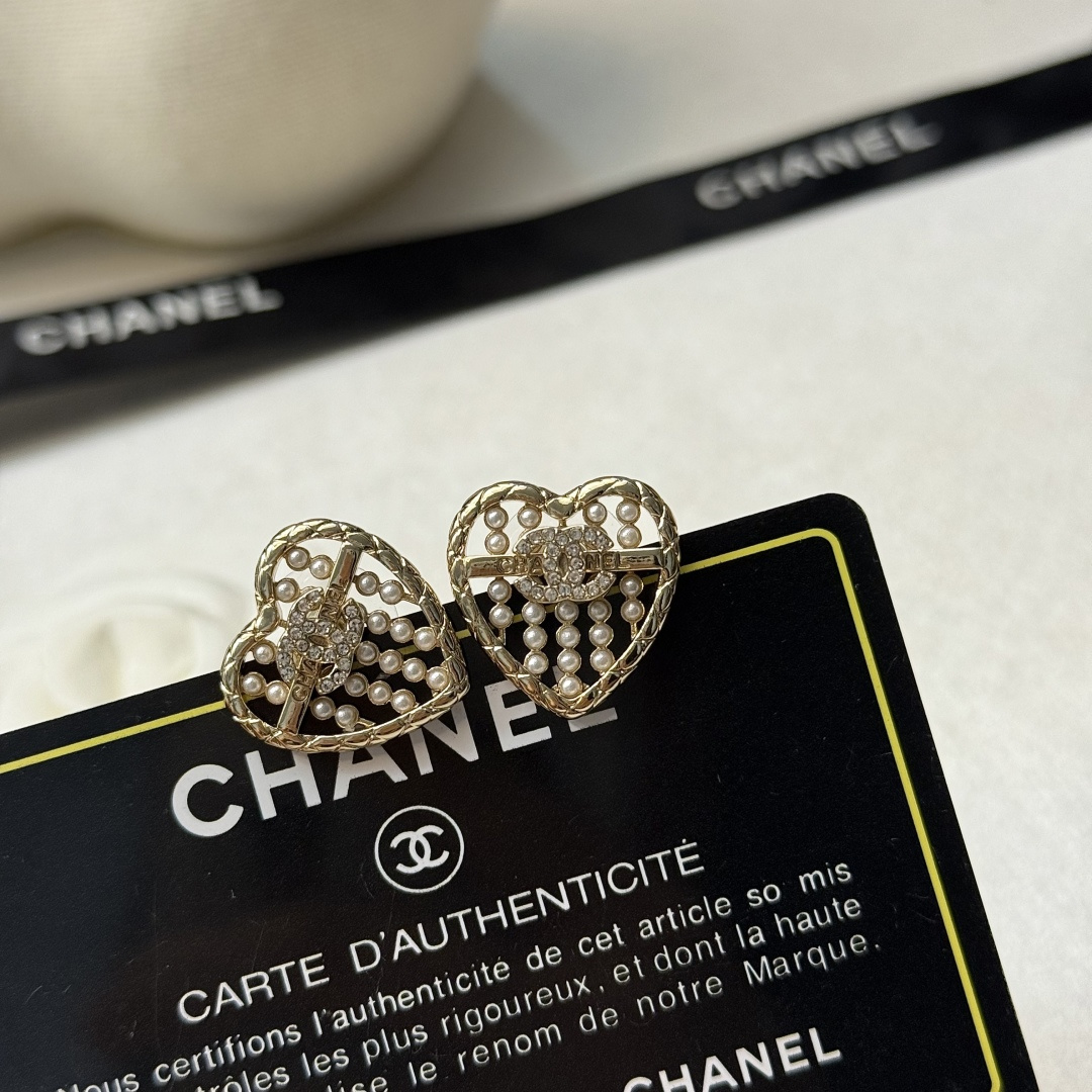 Chanel Haute Couture Haute Couture Fine Jewelry Necklace Bracelet Ring 4