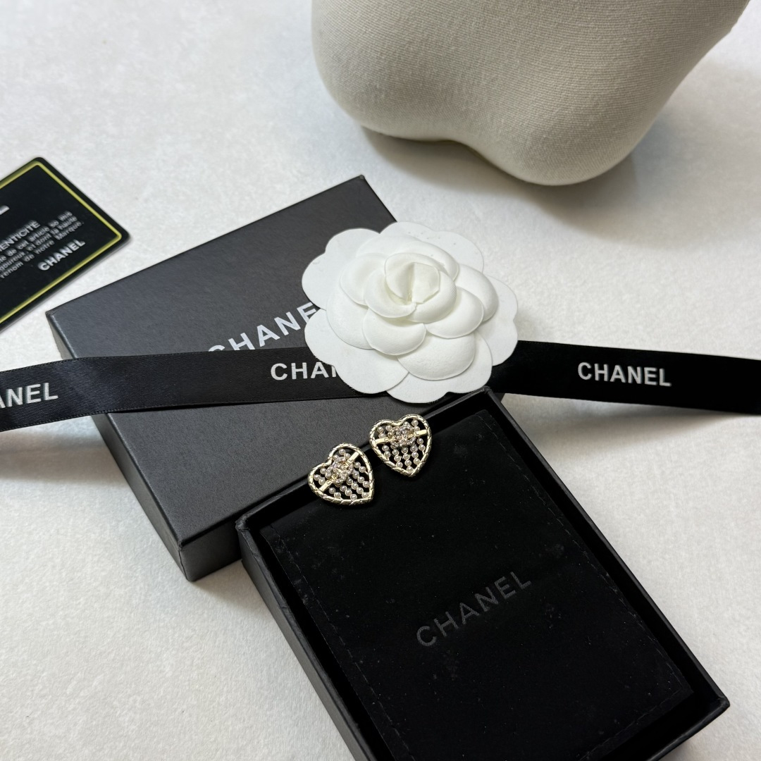 Chanel Haute Couture Haute Couture Fine Jewelry Necklace Bracelet Ring 2