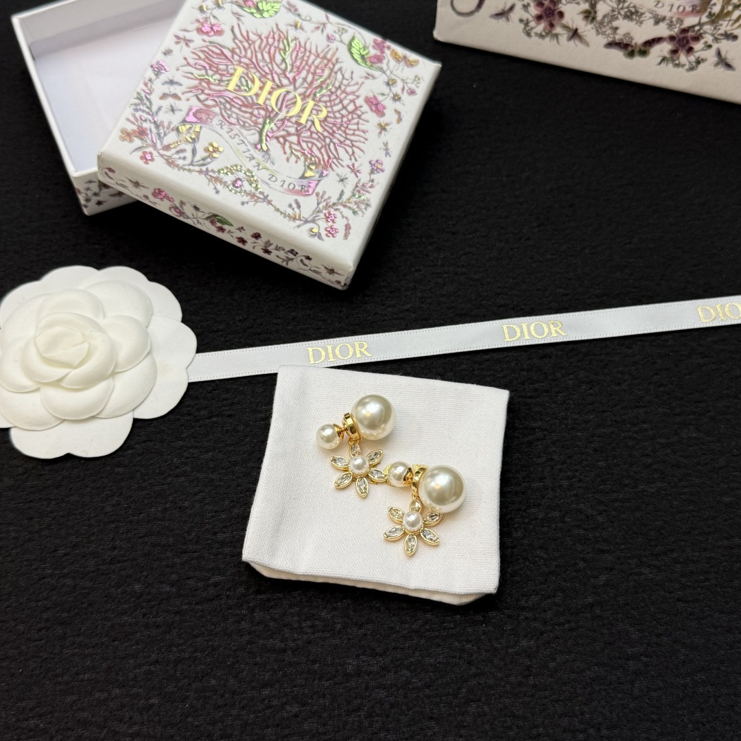 dior cd multi flowers pearl crystal earrings