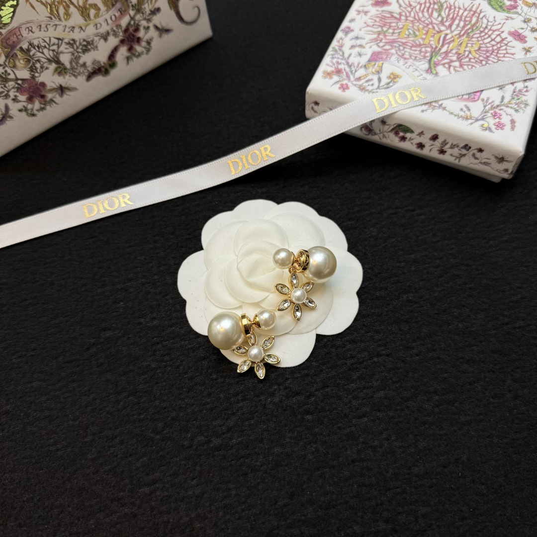 dior cd multi flowers pearl crystal earrings