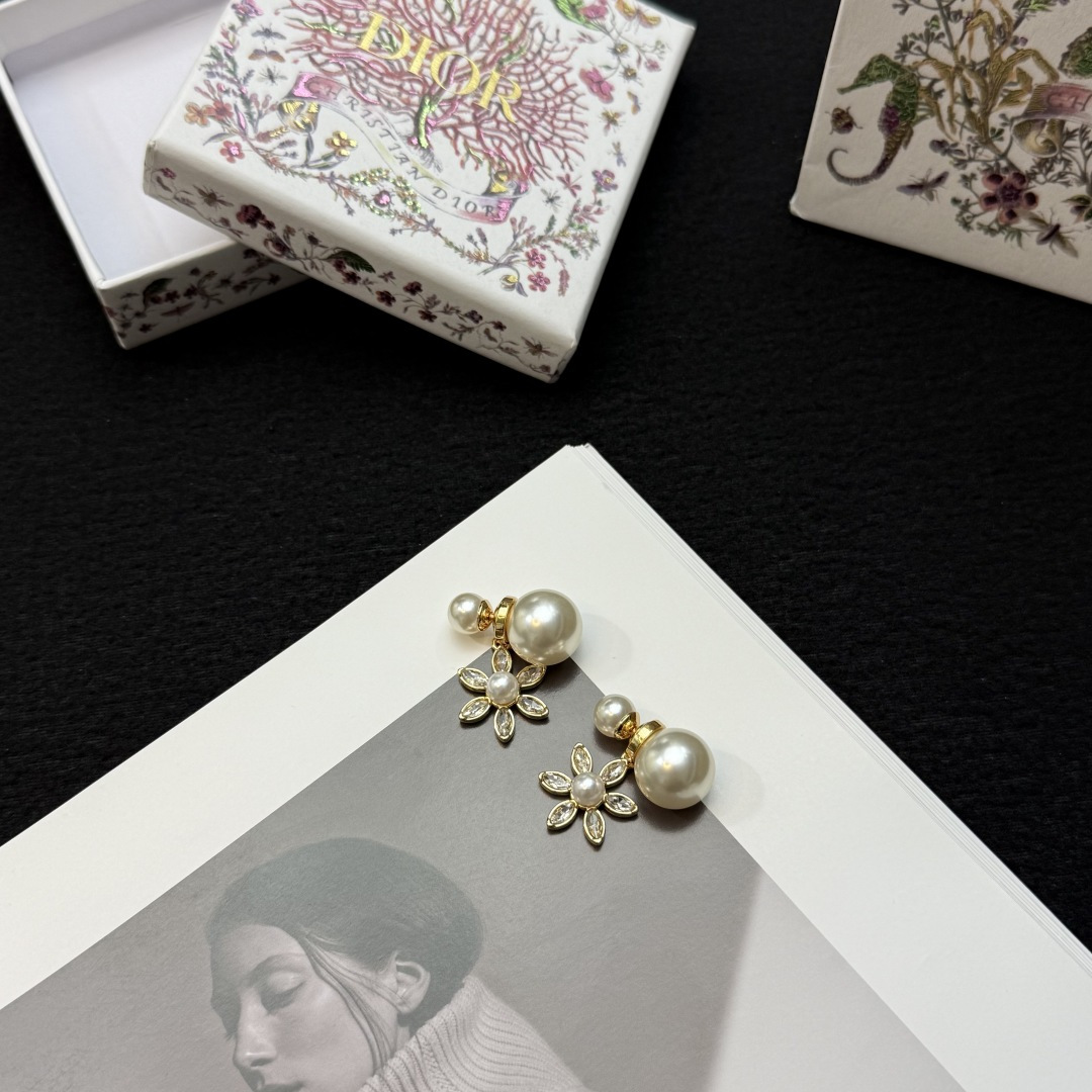 dior cd multi flowers pearl crystal earrings