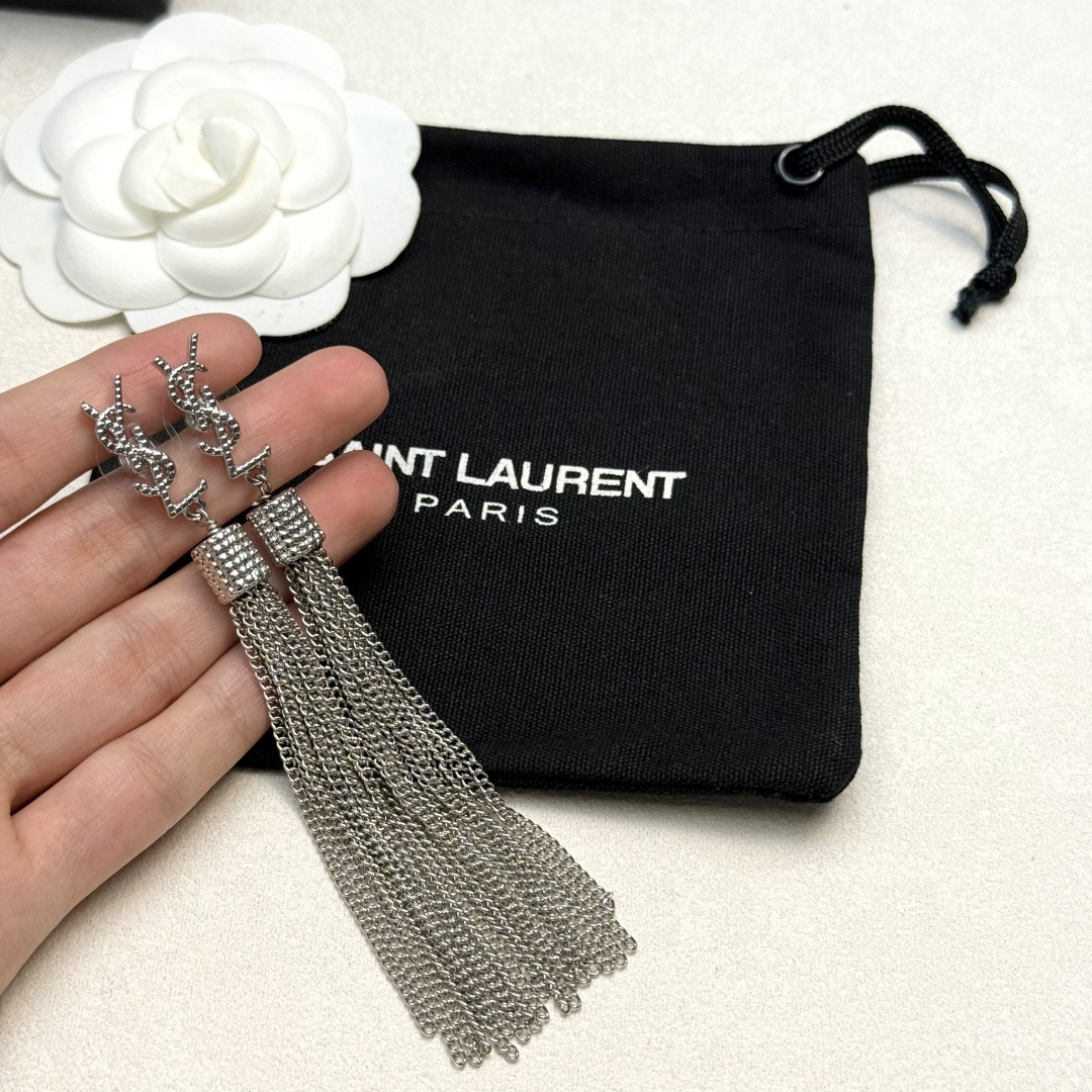 YSL 圣罗兰 流苏耳钉 原装黄铜材质 Yves Saint Laurent 创立于1961年 优雅抽象