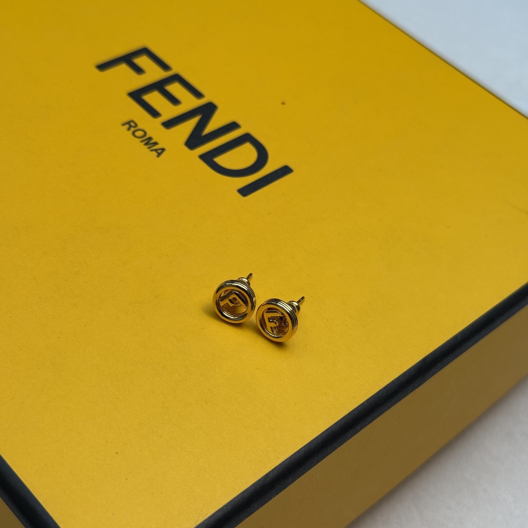 New FENDI Findi: High-End Mini-Logo Custom Pop-Up, Simple and Gorgeous, Perfect Match for Babies. - 图片 4