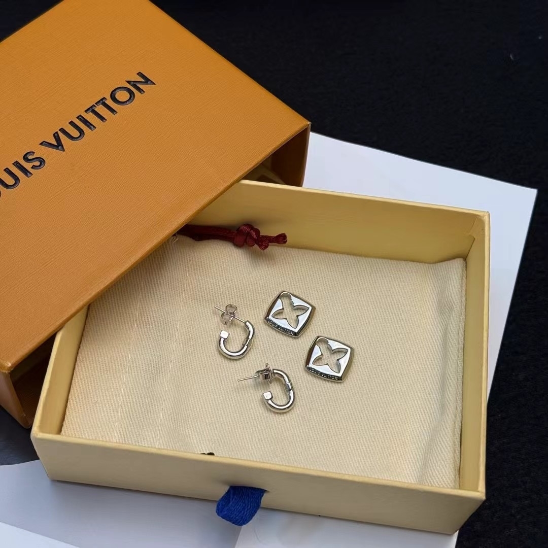 Louis Vuitton - Earrings - JR667A2077EE98
