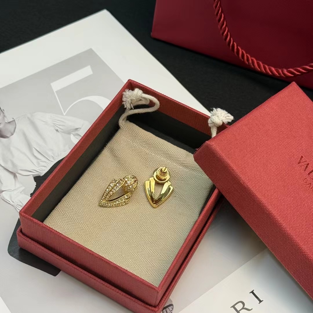 p300 Valentino, Valentino, the V-ball network full of drilled new earrings, heavy-fried new-comer network - 图片 6