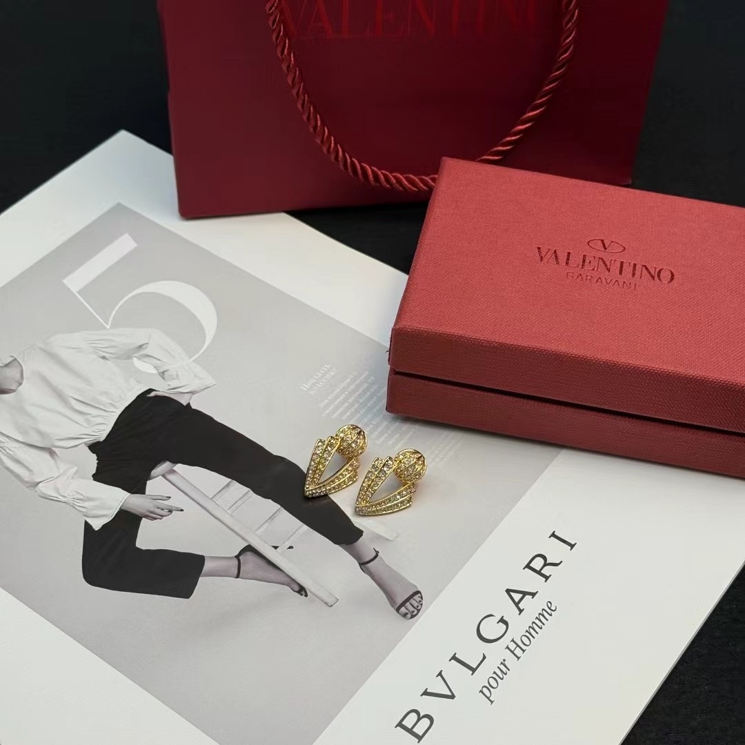 p300 Valentino, Valentino, the V-ball network full of drilled new earrings, heavy-fried new-comer network - 图片 7