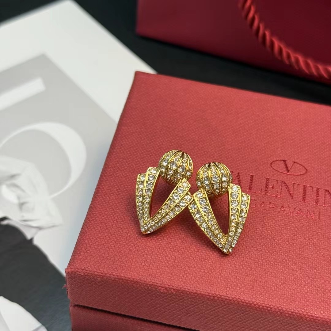 p300 Valentino, Valentino, the V-ball network full of drilled new earrings, heavy-fried new-comer network - 图片 2