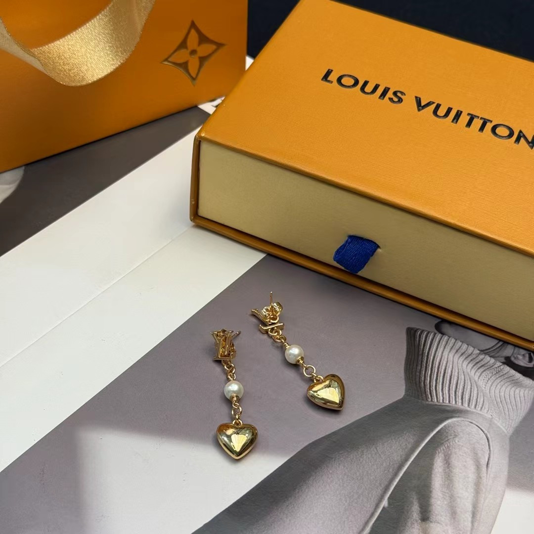Louis Vuitton 路易威登 Lv 流苏 耳钉耳环 高端定制 高级分色电镀 带来 、有趣的视觉