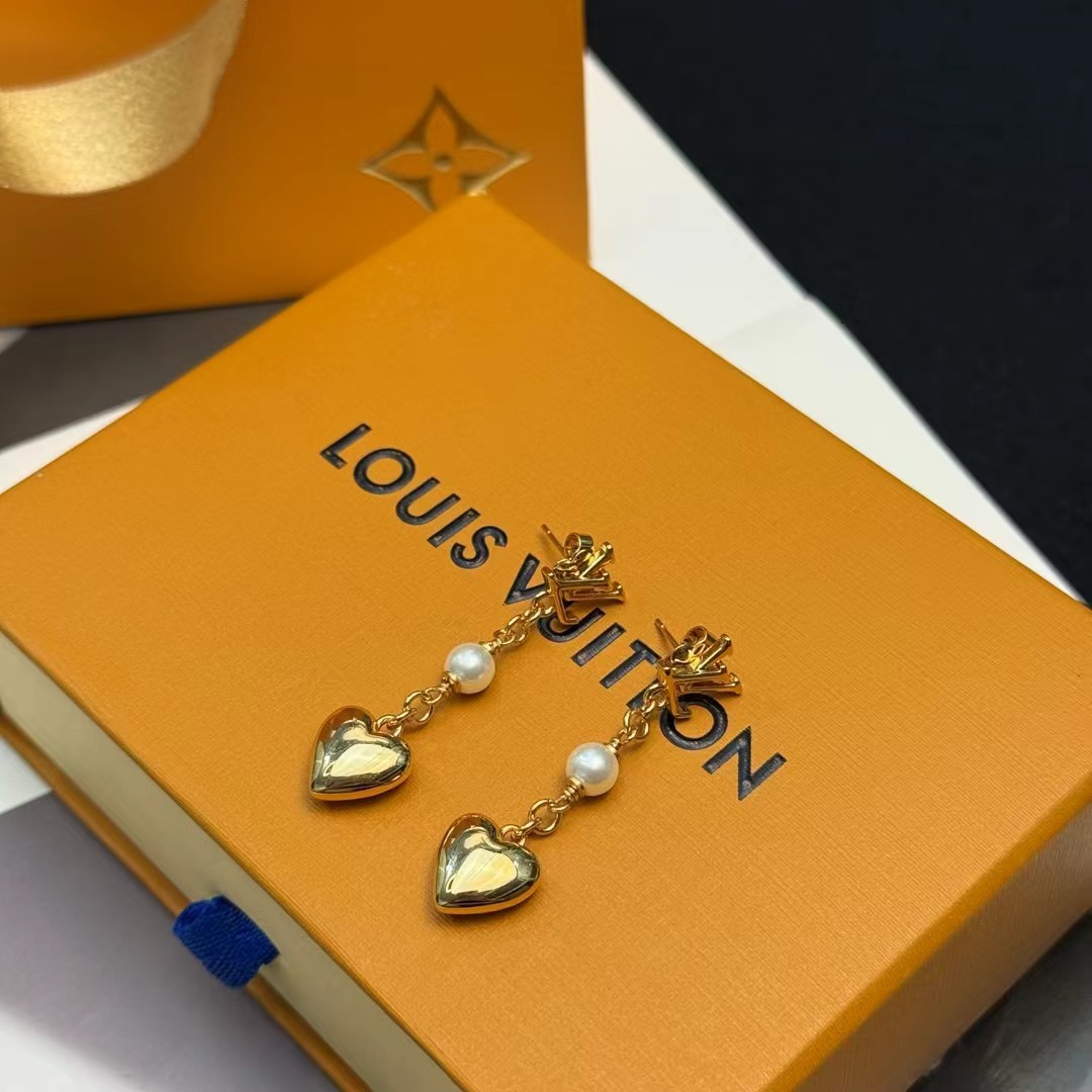 Louis Vuitton 路易威登 Lv 流苏 耳钉耳环 高端定制 高级分色电镀 带来 、有趣的视觉