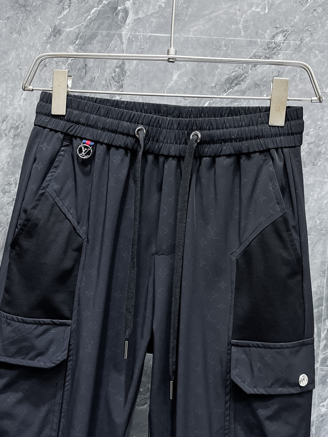 Louis Vuitton 2025 Spring Classic Logo Joggers - Ultimate Comfort & Style 5 cmp i1741095557513 4652 0 3