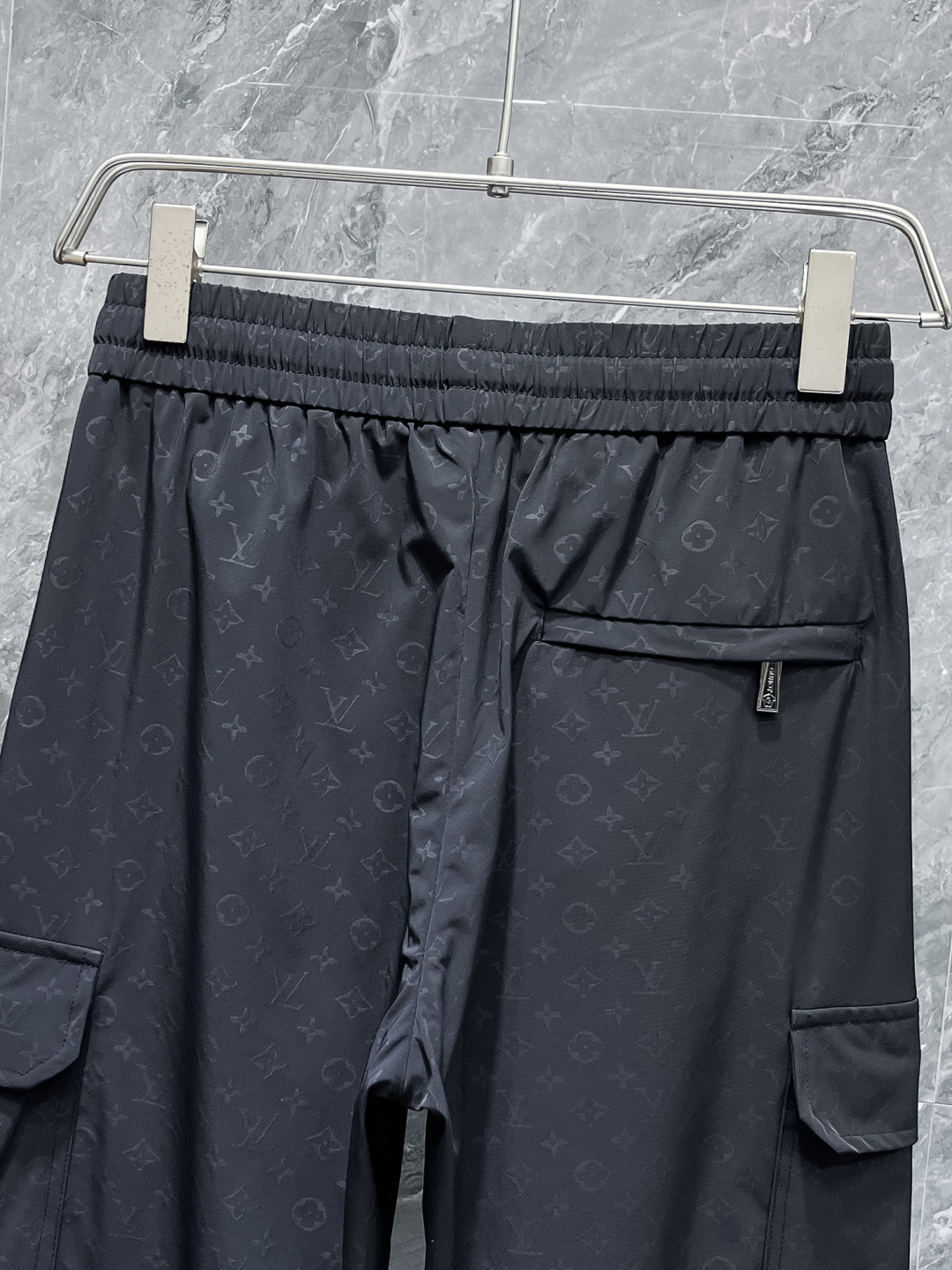 Louis Vuitton 2025 Spring Classic Logo Joggers - Ultimate Comfort & Style 6 cmp i1741095560117 4078 0 4