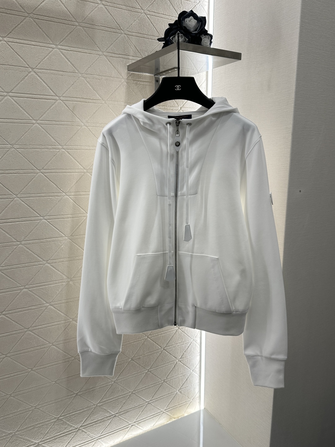 ♥Louis Vuitto*♥2025新品上架
    连帽抽绳外套短裤套装
定制YB原生全棉材质 柔软