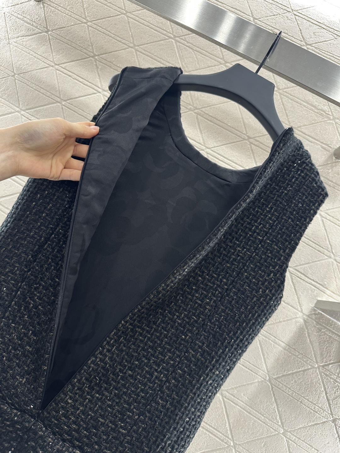 Chanel Wool Blend Sleeveless Dress - Elegant Pleated Knit Vest Dress 9 cmp i1753280391659 4133 0 9