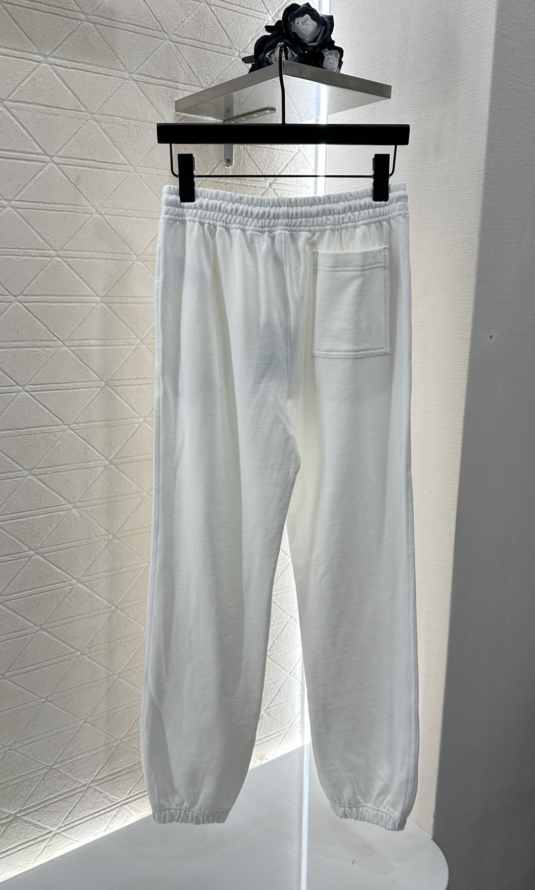 ♥BBR*♥2025新品上架
连帽抽绳拉链外套长裤套装
定制YB原生全棉材质 柔软亲肤 久洗不易变形起球