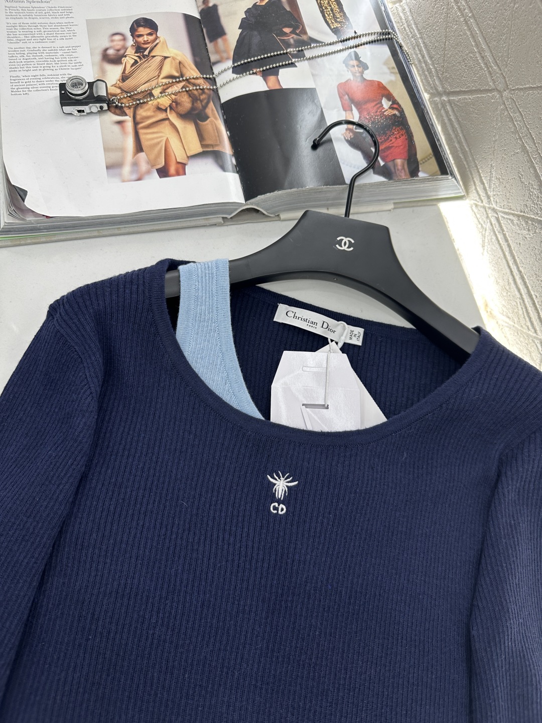 ♥Dio*♥2025新品上架
    假两件针织上衣
定制YB羊毛纱线织造 质感舒适 弹力好穿 长袖弹力