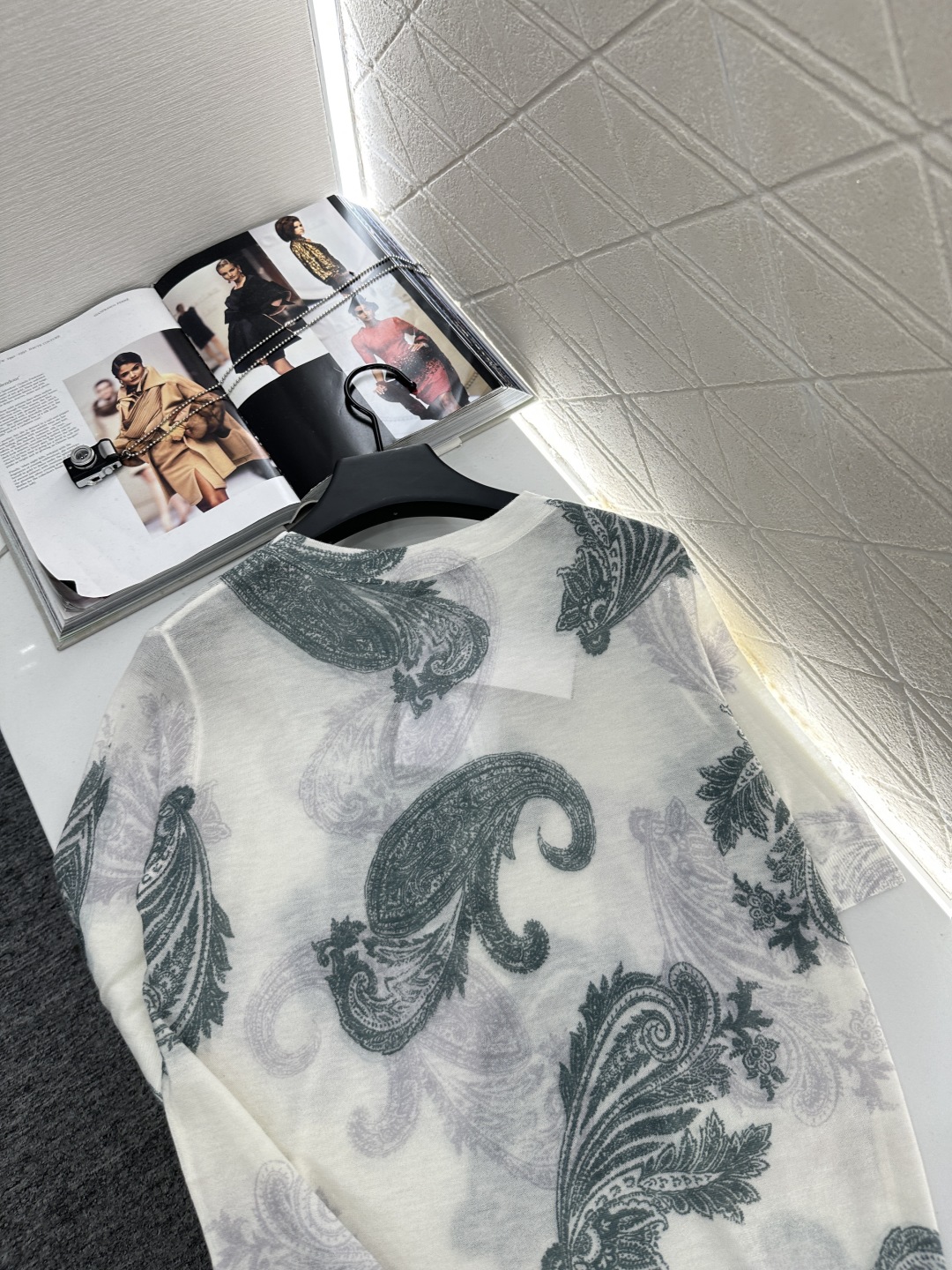 ♥Dio*♥2025新品上架
     腰果印花针织短袖
定制YB羊毛纱线织造 柔软舒适 洋气显瘦 套头