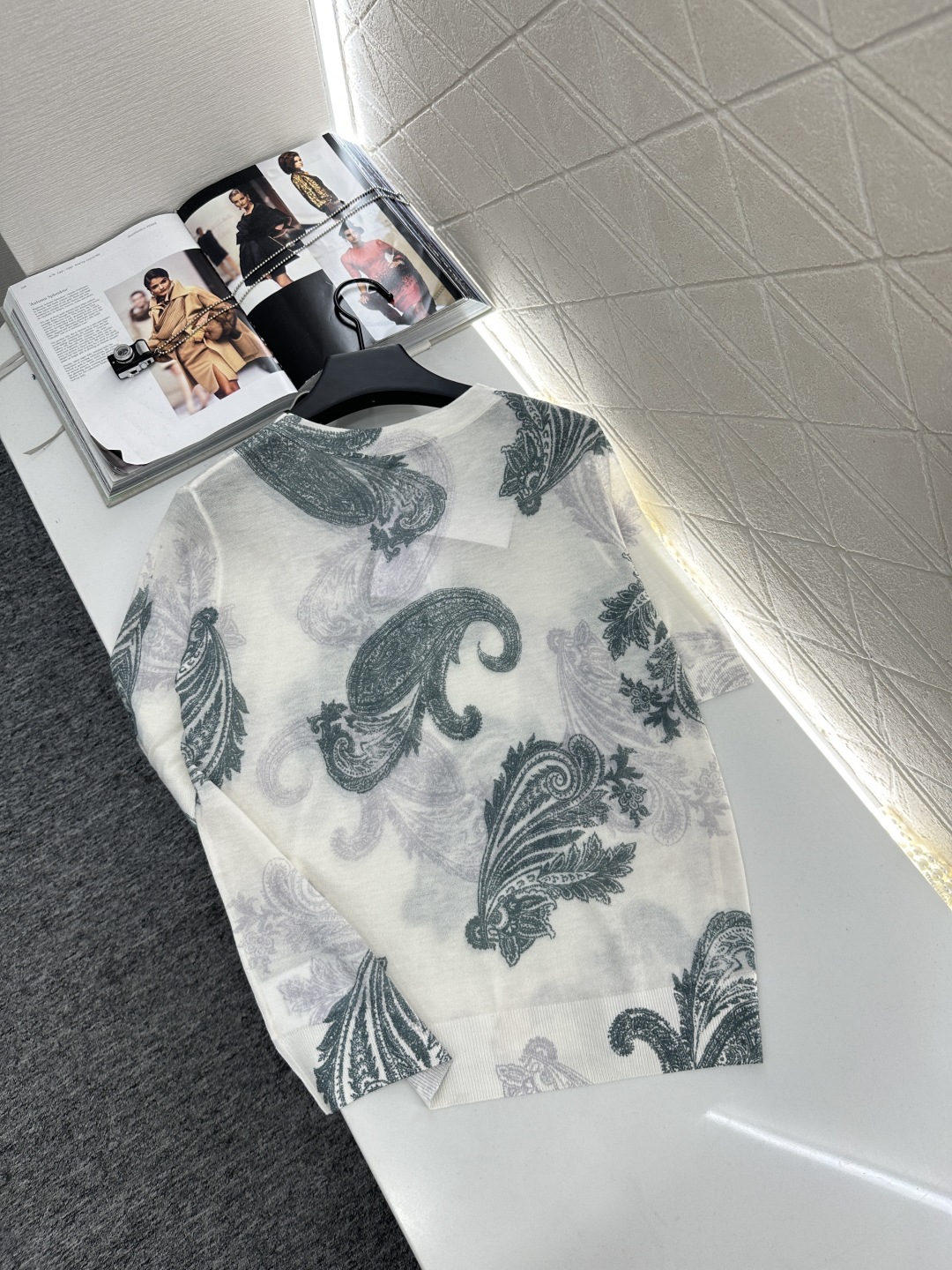 ♥Dio*♥2025新品上架
     腰果印花针织短袖
定制YB羊毛纱线织造 柔软舒适 洋气显瘦 套头