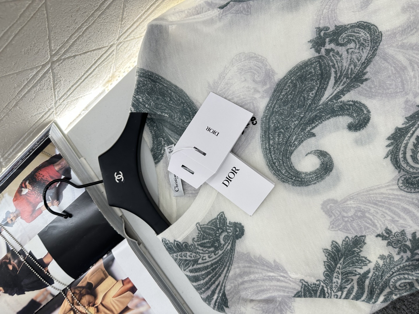 ♥Dio*♥2025新品上架
     腰果印花针织短袖
定制YB羊毛纱线织造 柔软舒适 洋气显瘦 套头