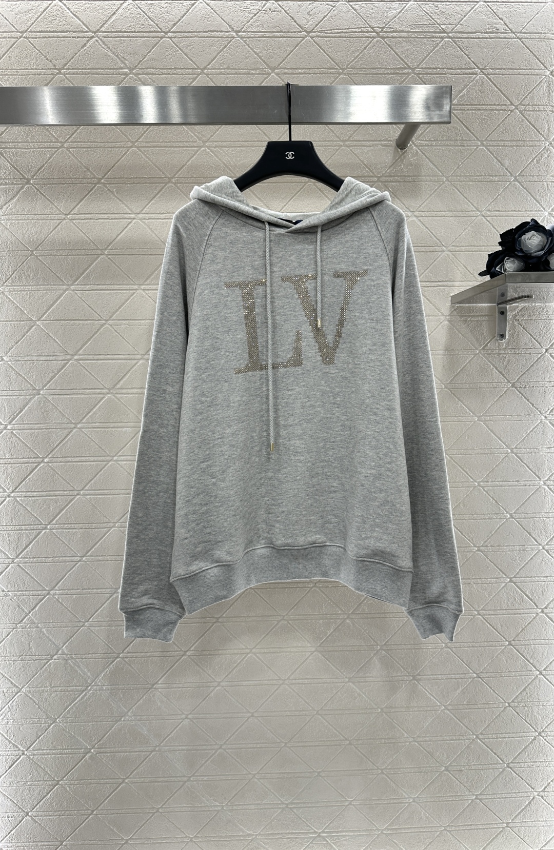 ♥Louis Vuitto*♥2025新品上架
      连帽烫钻字母卫衣
定制YB原生全棉材质 柔软