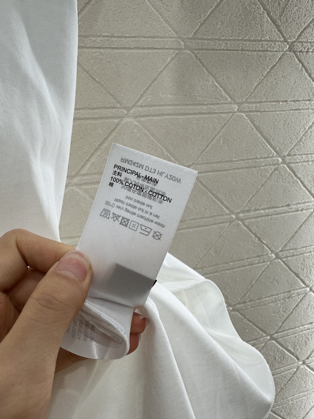 ♥Louis Vuitto*♥2025新品上架
       印花链条连衣裙
定制YB斜纹全棉材质 透气