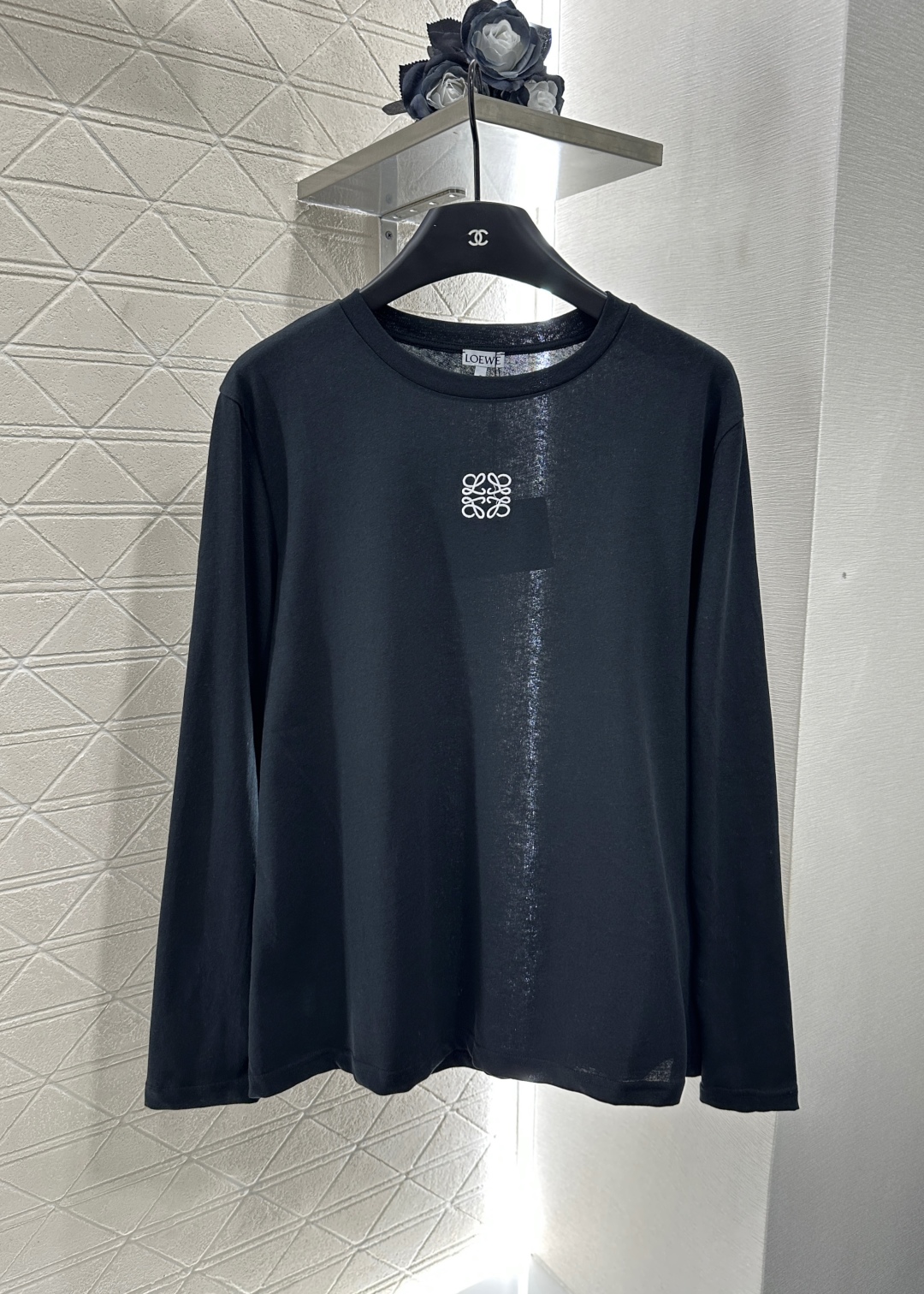 ♥Loew*♥2025新品上架
      圆领百搭打底衫
定制YB斜纹全棉材质 质感舒适 弹力好穿 圆