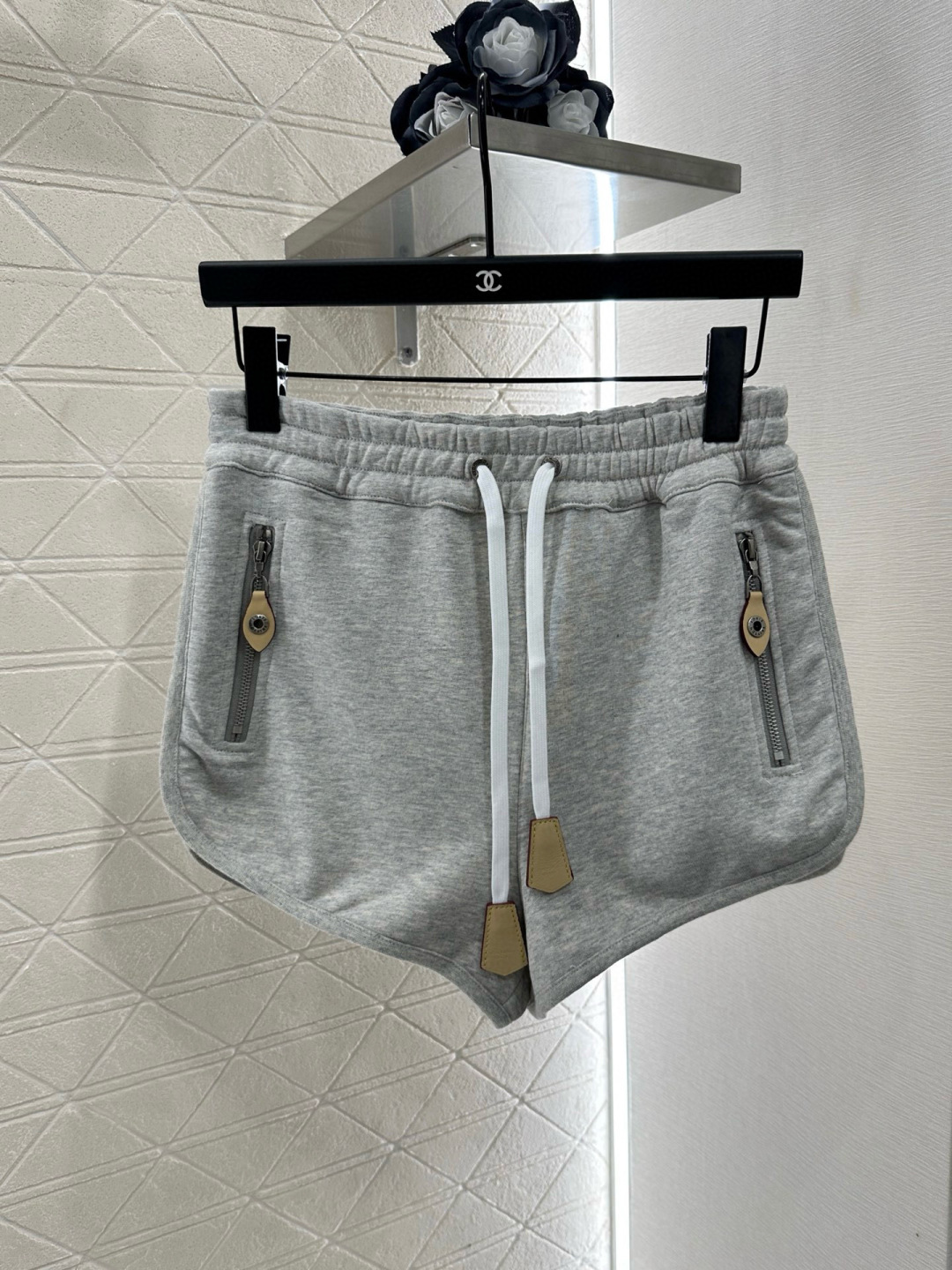 ♥Louis Vuitto*♥2025新品上架
    连帽抽绳外套短裤套装
定制YB原生全棉材质 柔软