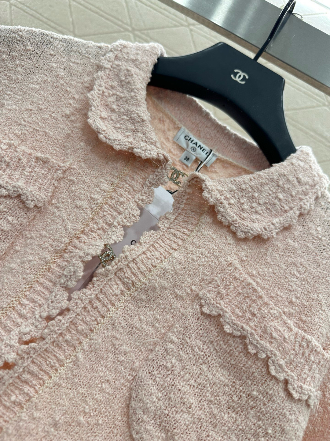 ♥Chane*♥2025新品上架
 颗粒花边针织开衫半裙套装
定制YB棉毛纱线织造 穿搭舒适 柔软细腻 