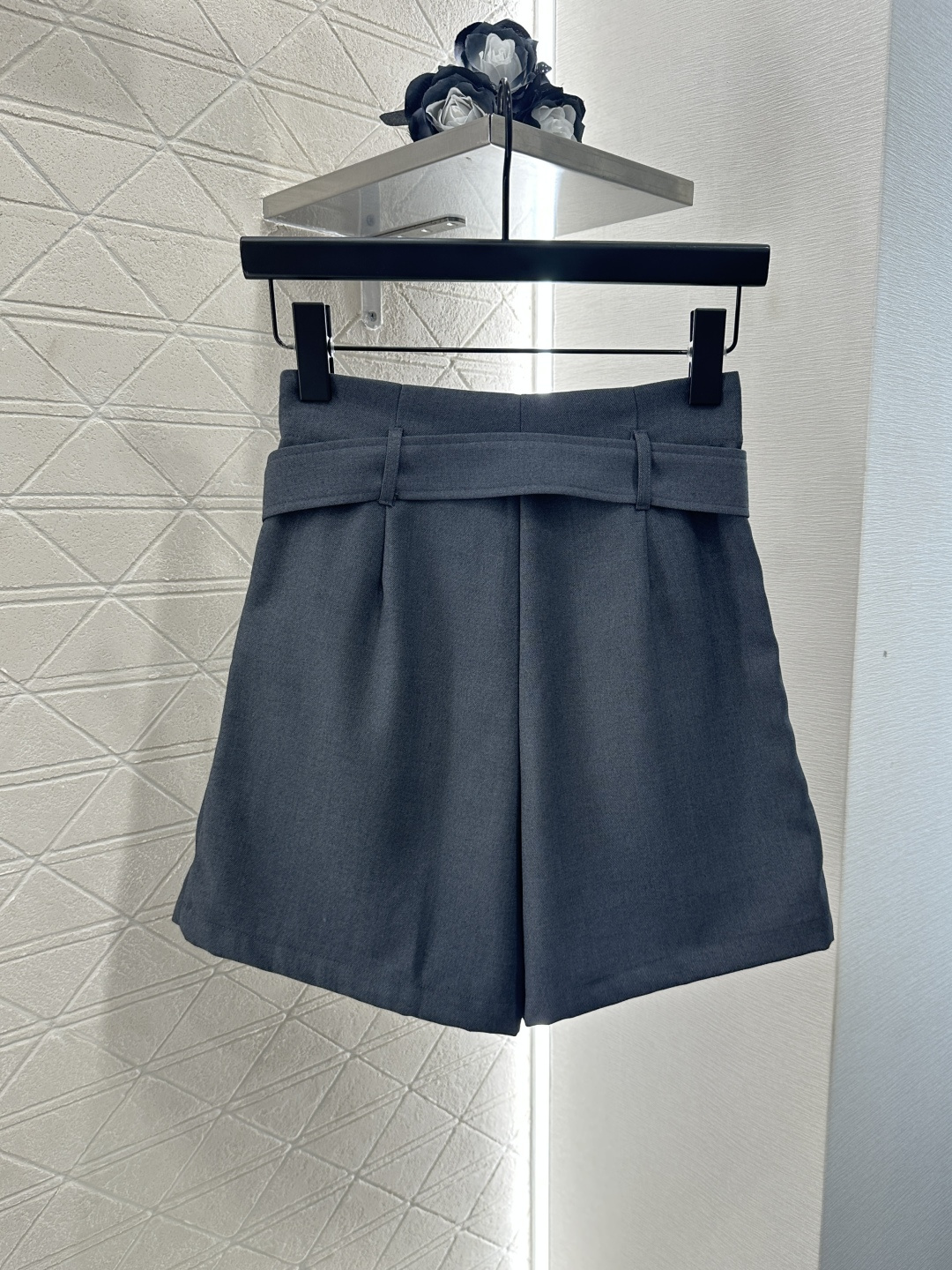 ♥Dio*♥2025新品上架
  翻领西装腰带短裤套装
定制YB进口西服材质 质感光泽 高级舒适 特殊工