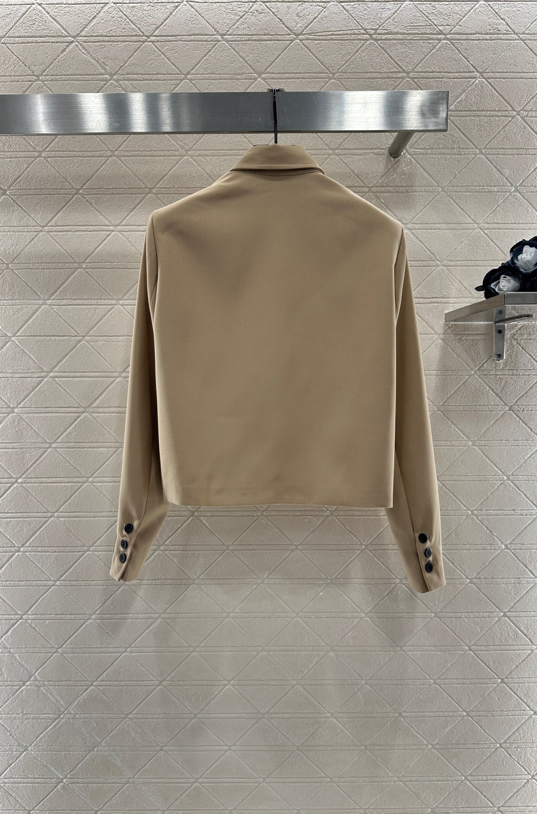 ♥Dio*♥2025新品上架
  翻领西装腰带短裤套装
定制YB进口西服材质 质感光泽 高级舒适 特殊工