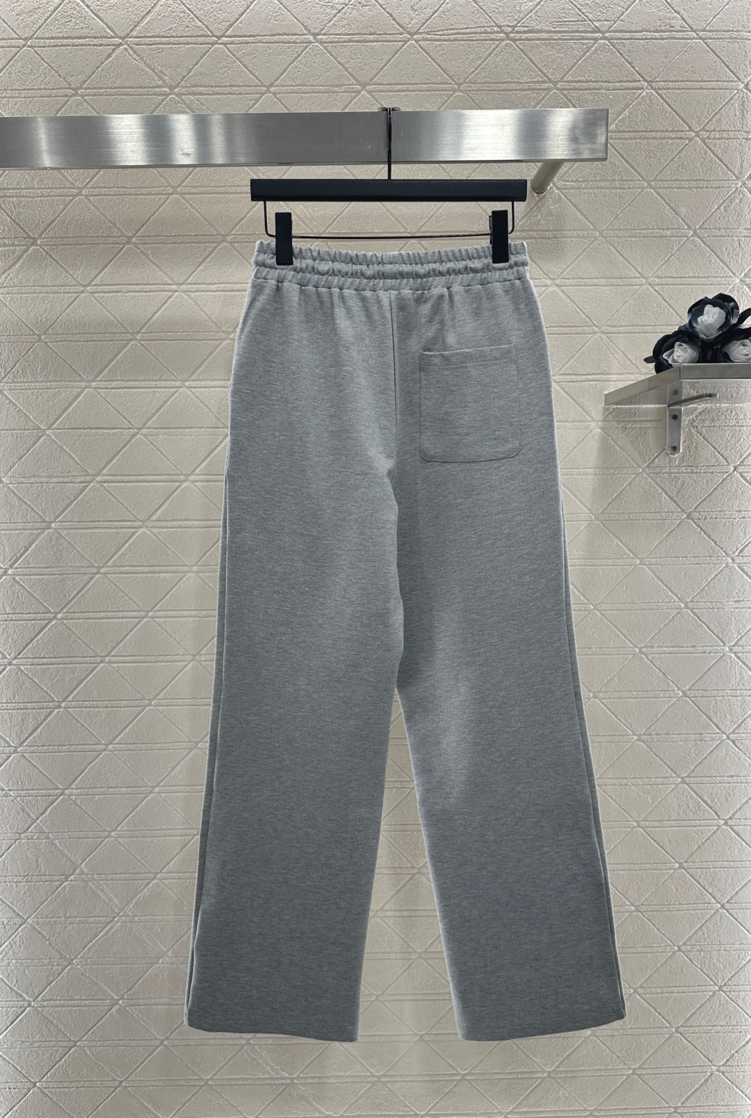 ♥Miumi*♥2025新品上架
 两面穿连帽外套长裤套装
定制YB斜纹全棉➕环保再生尼龙材质 舒适透气