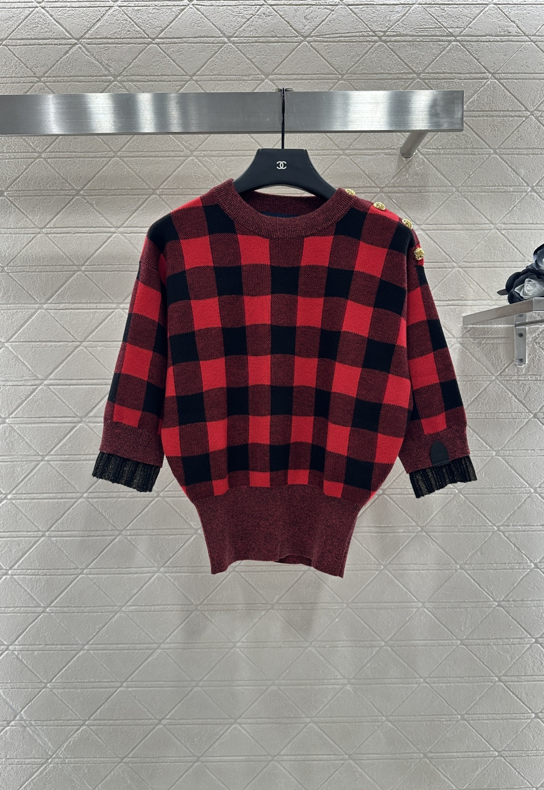 ♥Louis Vuitto*♥2025新品上架
       格纹针织中袖上衣
定制YB羊绒羊毛纱线织造