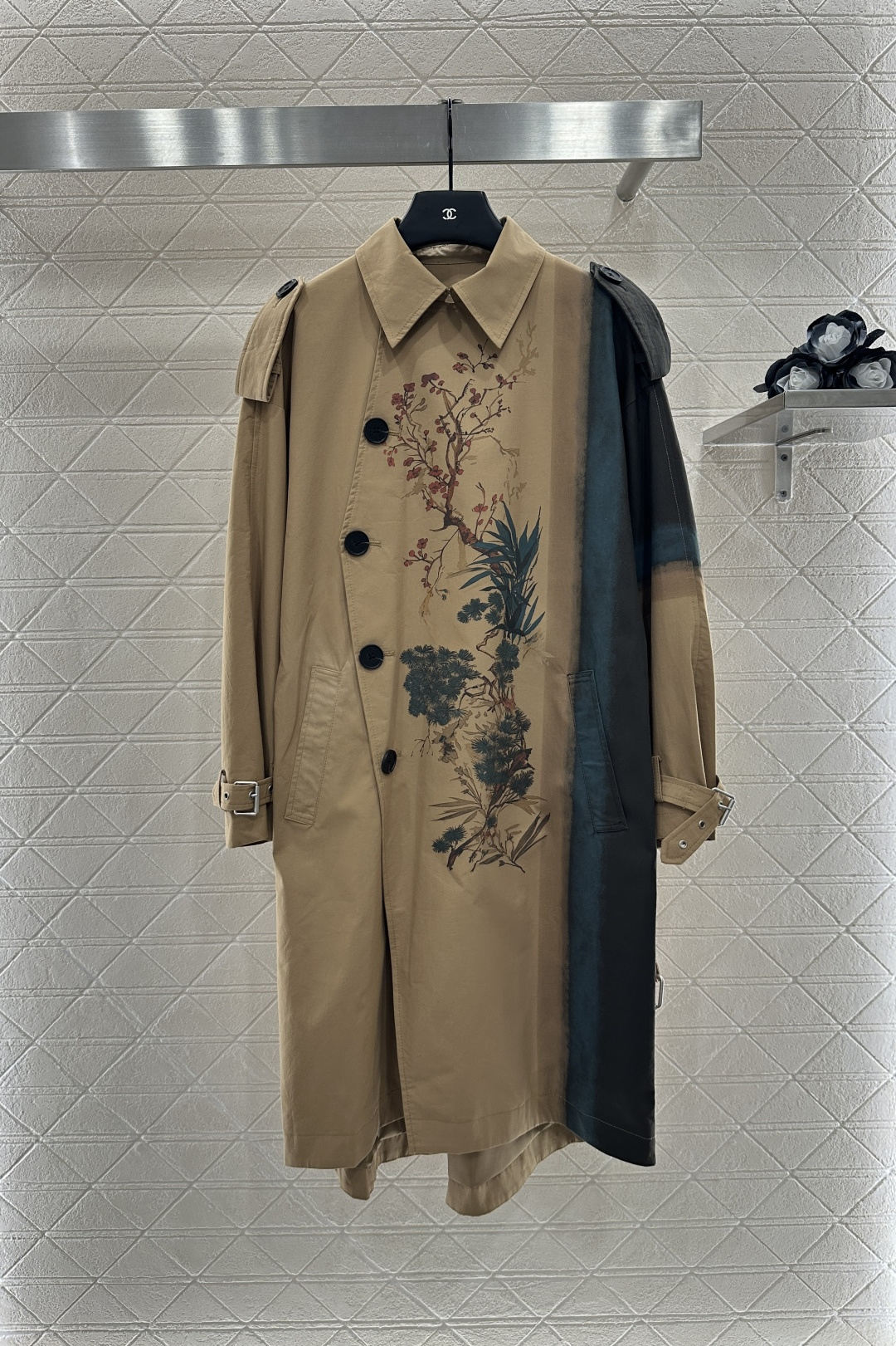 ♥Dio*♥2025新品上架
   新中式腰带风衣外套
定制YB进口全棉风衣材质 工艺处理 挺括有型 质