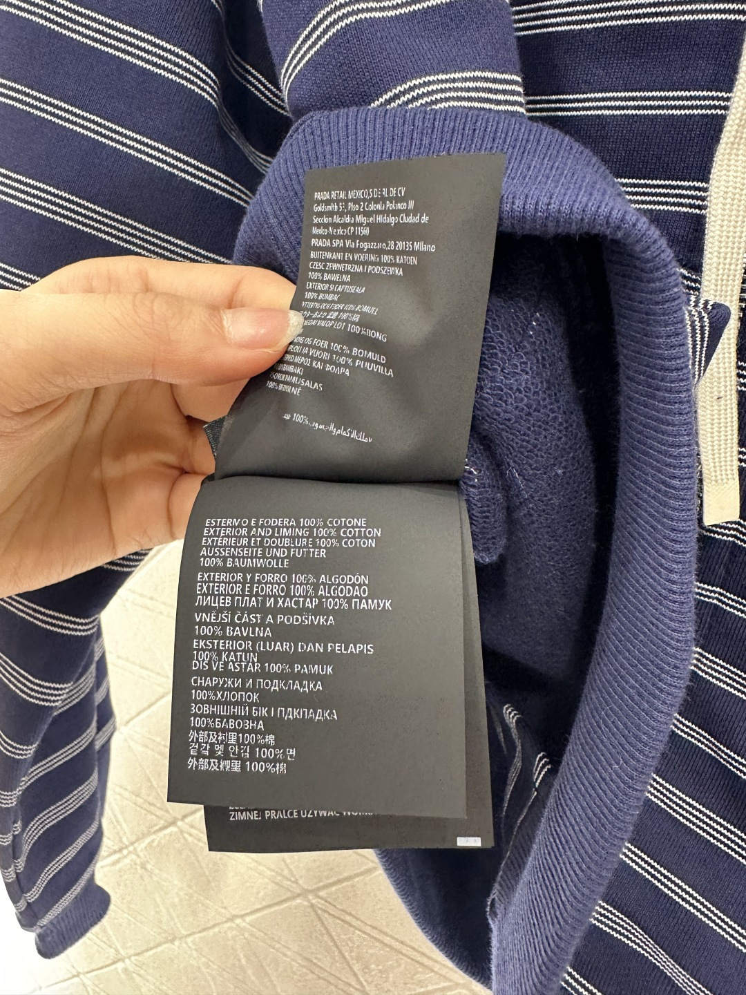 ♥Miumi*♥2025新品上架
    连帽拉链对条外套
定制YB斜纹全棉材质 还原YB克重材质 拿到