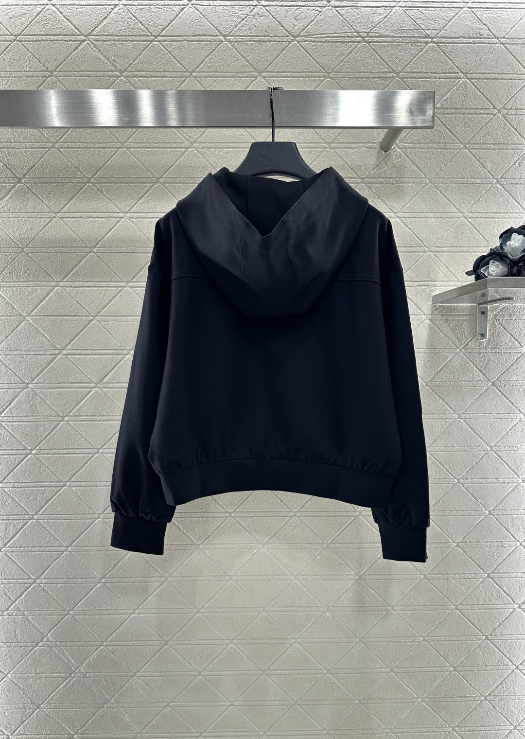 ♥Dio*♥2025新品上架
  丝巾连帽外套长裤套装
定制YB进口材质 秋冬保暖厚度 舒适好穿 挺括有