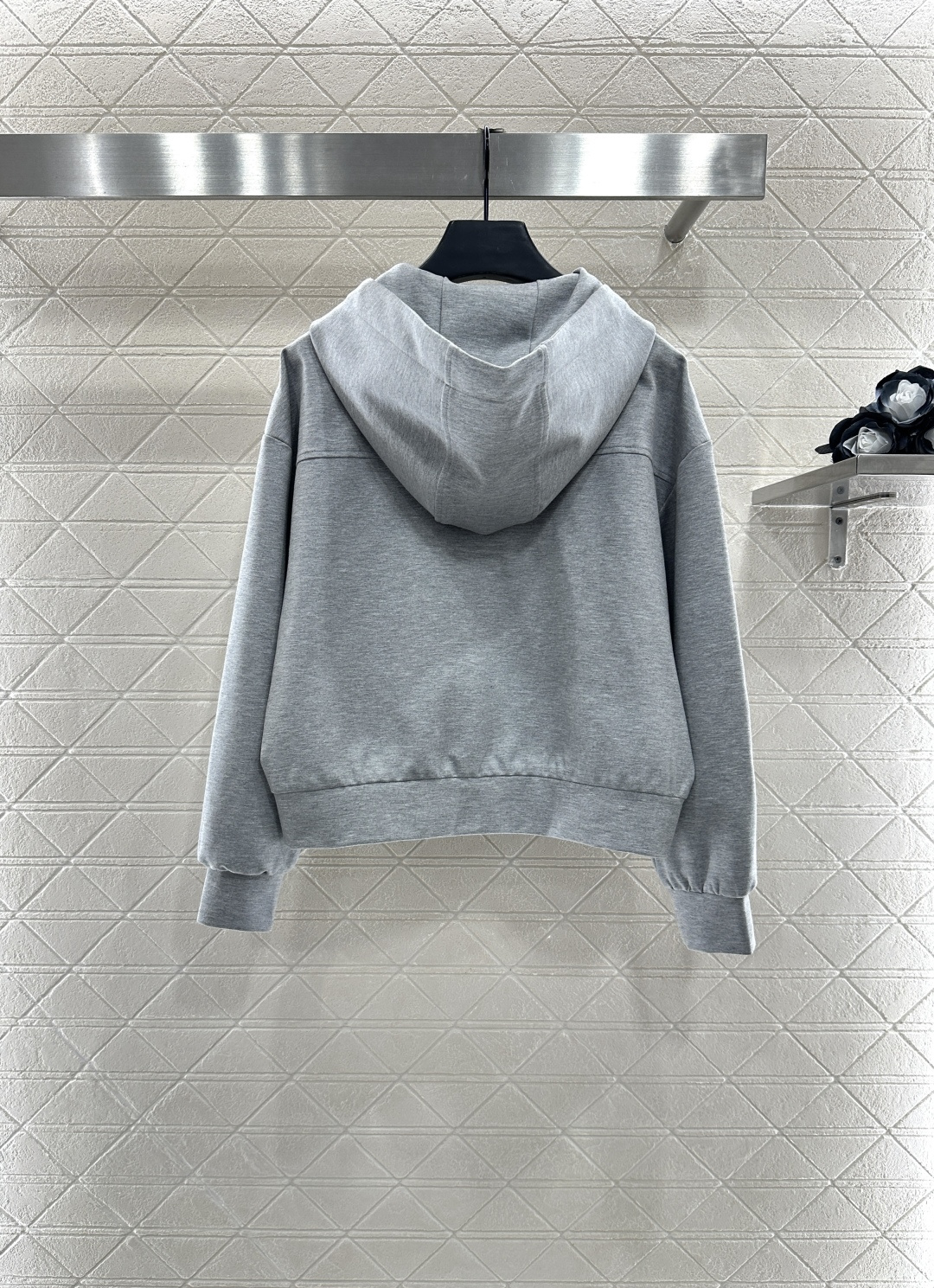 ♥Dio*♥2025新品上架
  丝巾连帽外套长裤套装
定制YB进口材质 秋冬保暖厚度 舒适好穿 挺括有