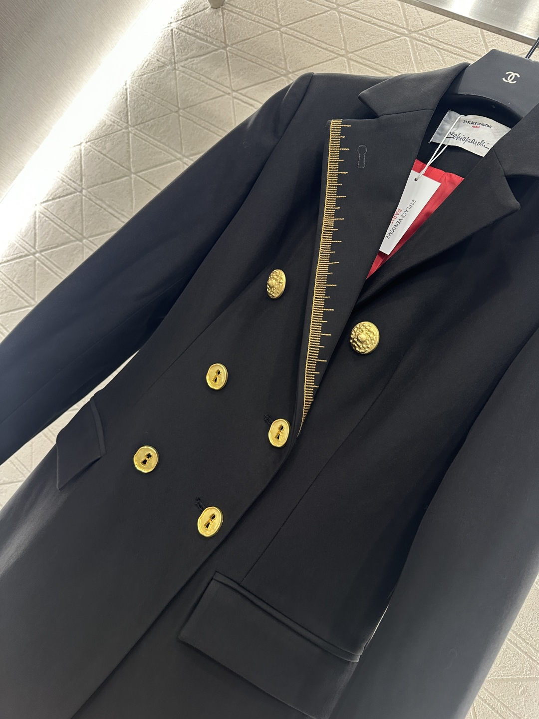 ♥Csh*♥2025新品上架
   翻领双排扣风衣外套
定制YB进口全棉风衣材质 质感高级 品相绝佳 长