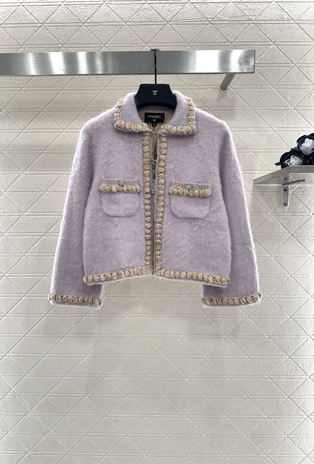 ♥Chane*♥2025新品上架
    编织捆边针织开衫
定制YB羊绒纱线织造 穿搭舒适 柔软细腻 翻