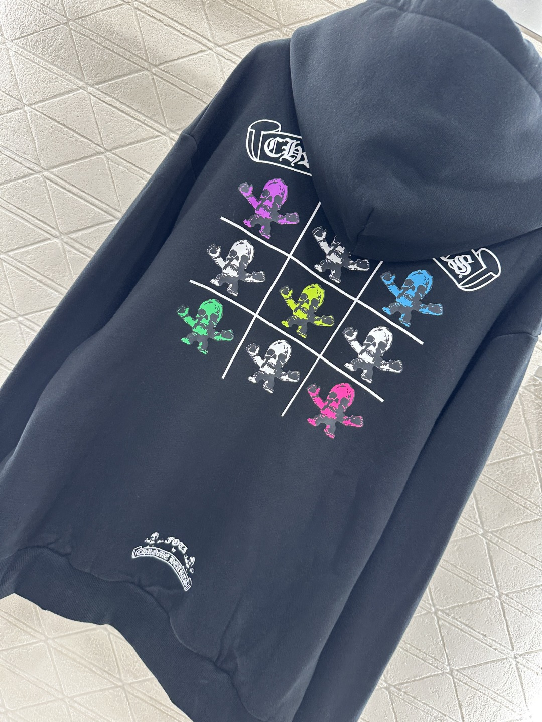 ♥Chrome hear*♥2025新品上架
     彩色印花连帽外套
定制YB斜纹全棉材质 舒适透气