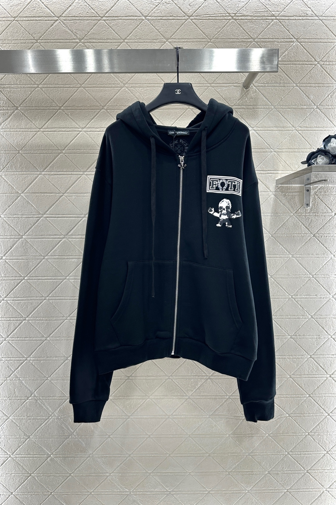 ♥Chrome hear*♥2025新品上架
     彩色印花连帽外套
定制YB斜纹全棉材质 舒适透气