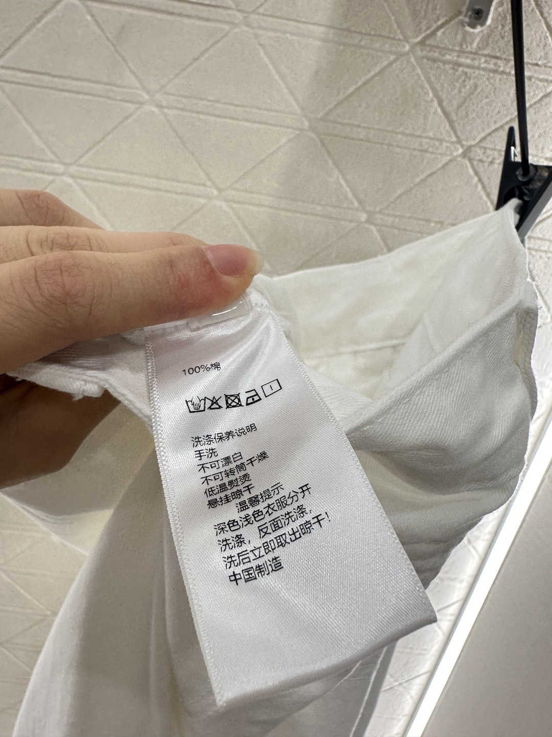 ♥Prad*♥2025新品上架
     翻盖口袋工装长裤
定制YB斜纹全棉材质 质感高级 垂感更强 高