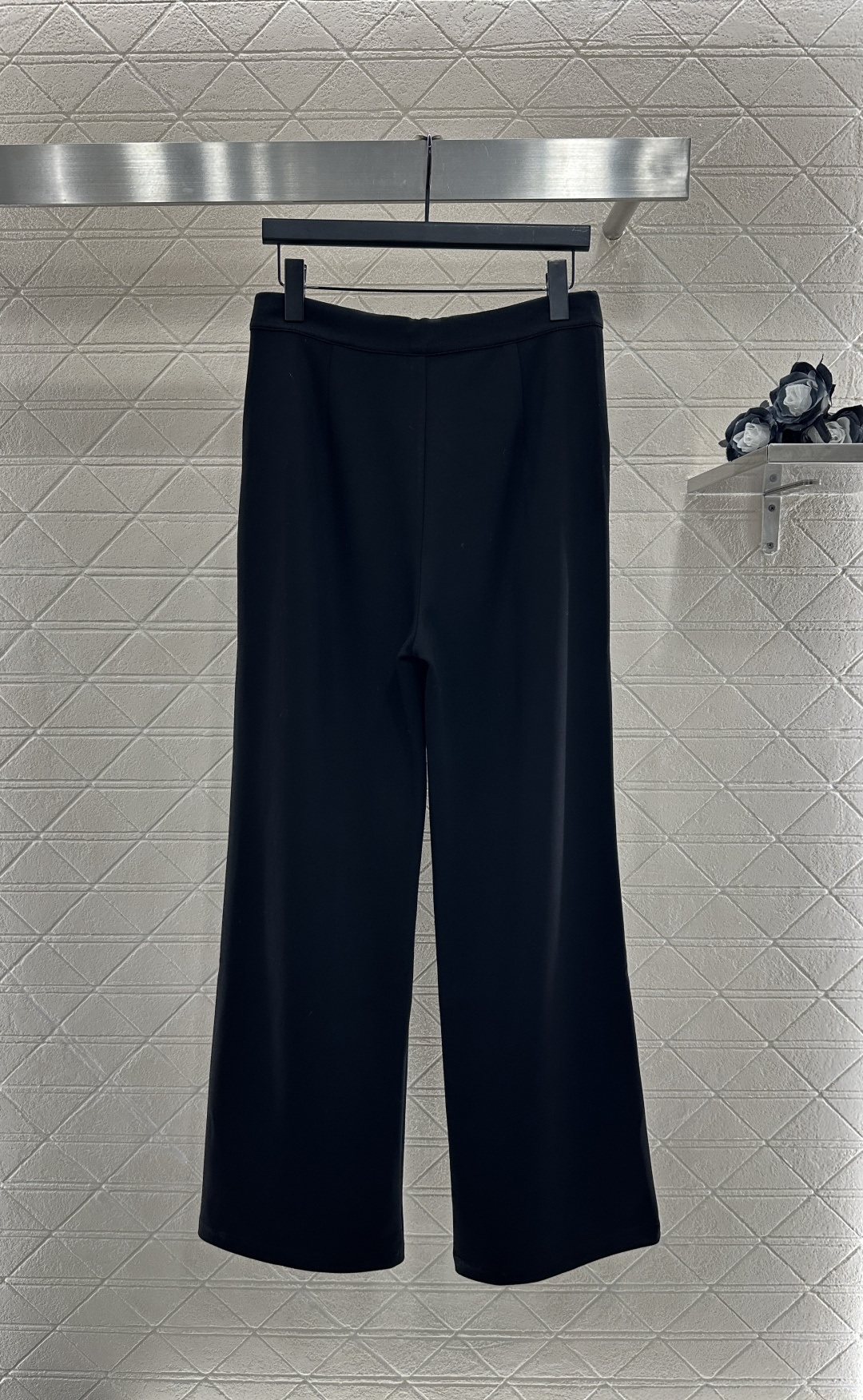 ♥Louis Vuitto*♥2025新品上架
     抽绳西装直筒长裤
定制YB进口棉感材质 质感细