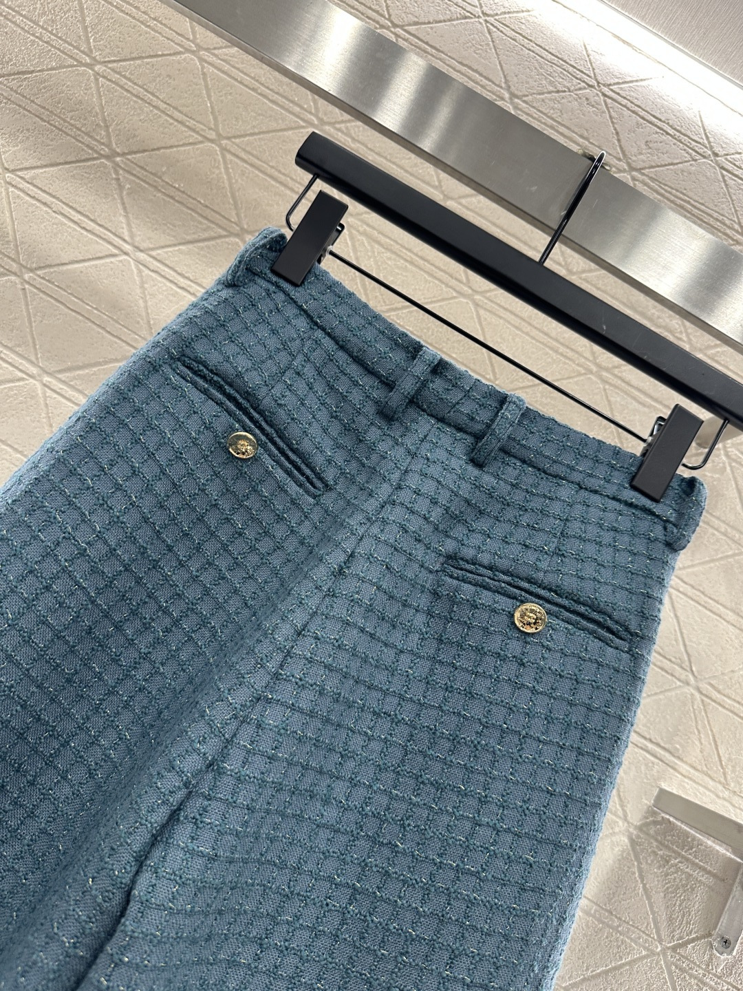 ♥Chane*♥2025新品上架
   格纹粗花呢直筒长裤
定制YB进口粗纺羊毛呢材质 肌理明显 质感上