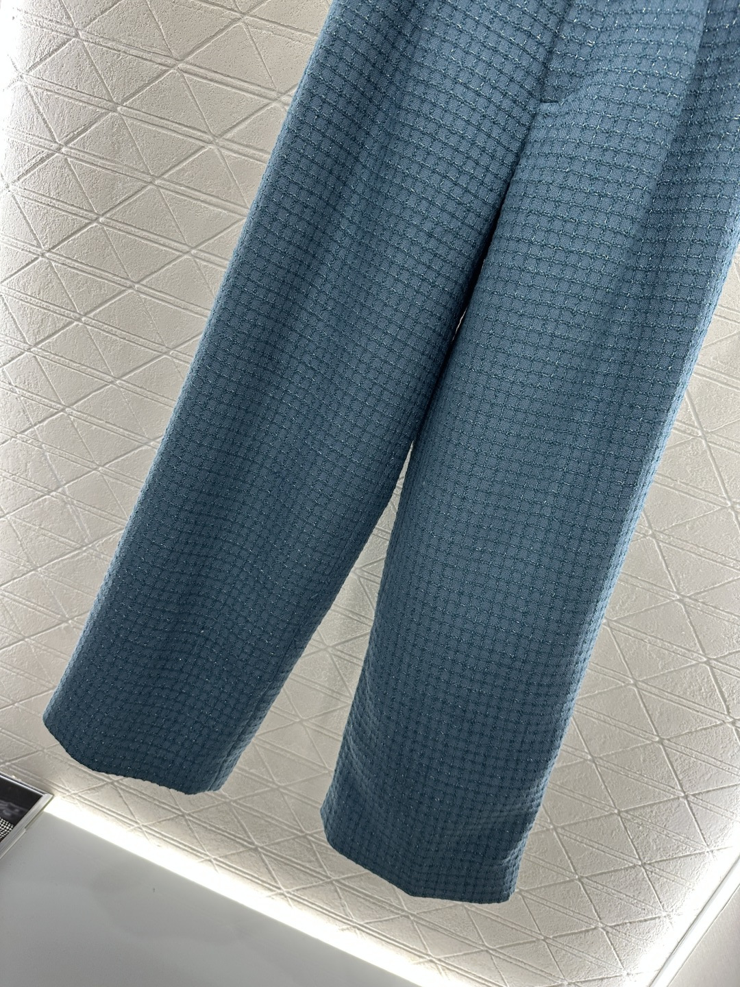 ♥Chane*♥2025新品上架
   格纹粗花呢直筒长裤
定制YB进口粗纺羊毛呢材质 肌理明显 质感上