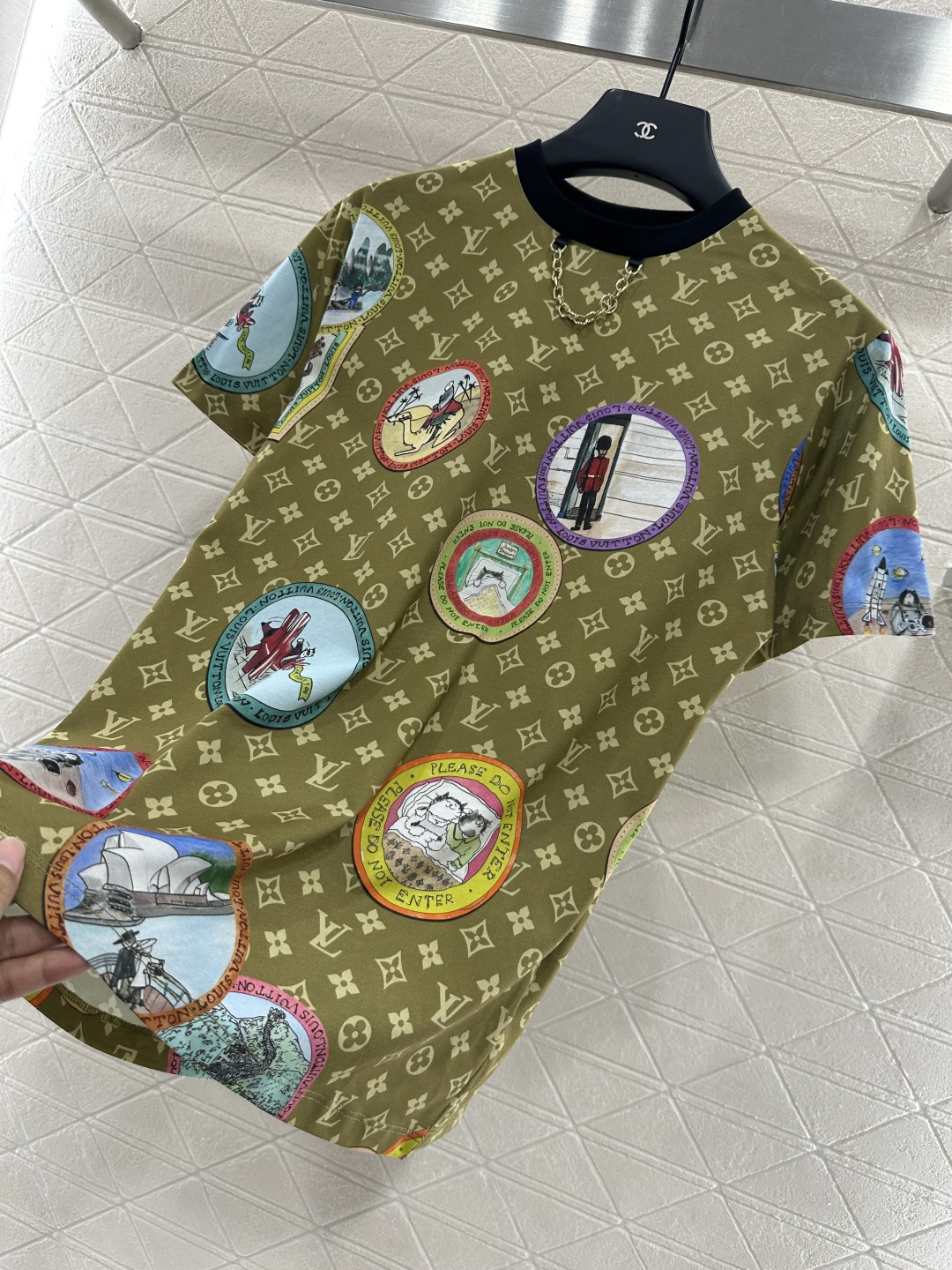 ♥Louis Vuitto*♥2025新品上架
        徽章印花𝑇𝑒𝑒
定制YB丝光全棉材质 质