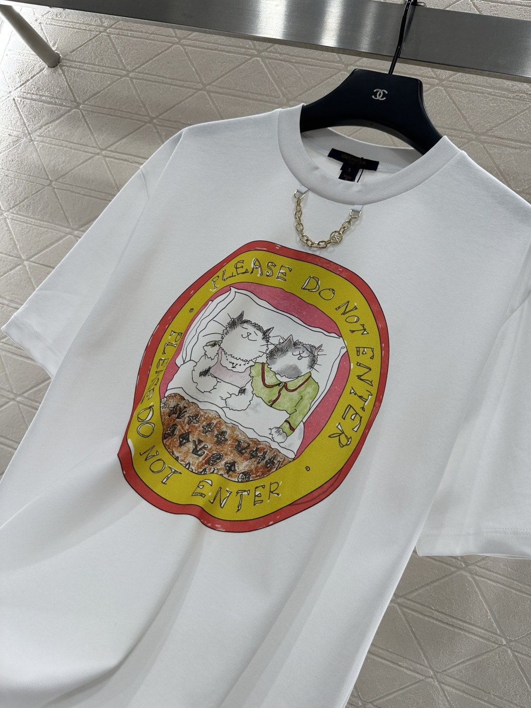 ♥Louis Vuitto*♥2025新品上架
      链条圆领印花𝑇𝑒𝑒
定制YB斜纹全棉材质 透