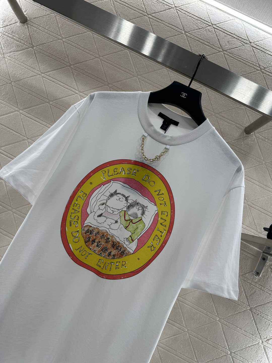 ♥Louis Vuitto*♥2025新品上架
      链条圆领印花𝑇𝑒𝑒
定制YB斜纹全棉材质 透